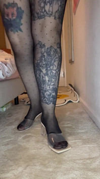 Tights Try on