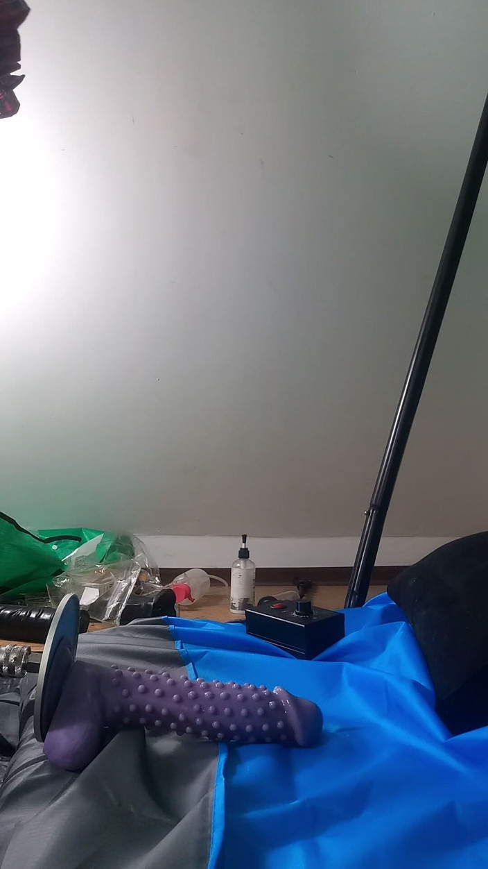 MeandI2: Dildo No Meu Traseiro Peludo 3