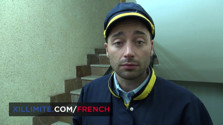 French girls at work: Francouzská teenagerka ošukaná poštovním doručovatelem (Juliana Lust)