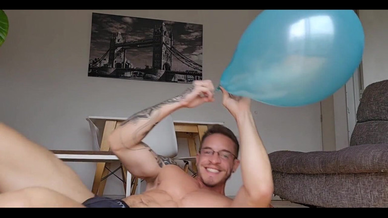 Dave Wikkinson: Me Popping Balloons