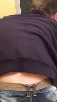 Dreier, schwule action mit dildo im Spiel