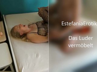 Estefania erotic movie: De blonde teef met de strakke kut wordt hard geneukt....