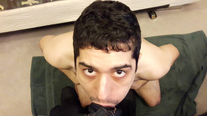 Ricky Cage: Sambil berlutut - Ricky Cage