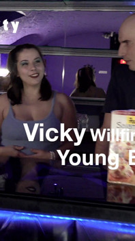 MILF Vicky e Beverly Party
