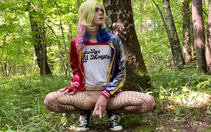 CutePinkUnicorn: Harley Quinn角色扮演射精