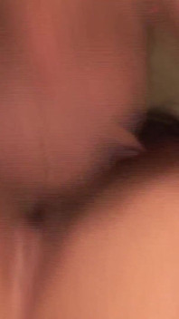 Islak sahne 4_busty Asyalı esmer arkadaşını fışkırtmayı seviyor