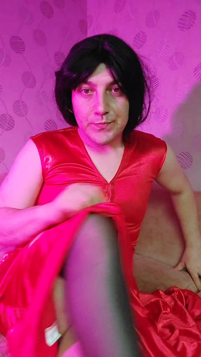 Kitty_Cross: Hübscher ladyboy im live-gespräch mit ihren fans und teilt süße...