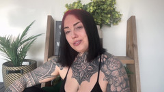 Miss Valentina: Výstřik na zastavení vydírání