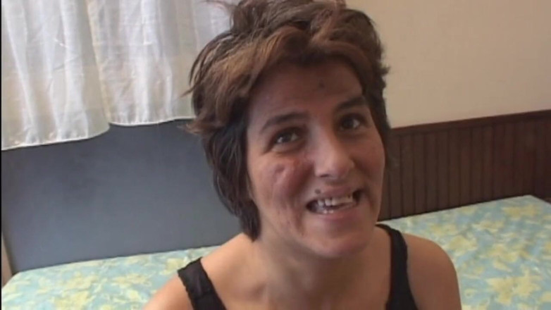 Real Home Made: My best friend's Stepsister - Mature body hair chick gives good...