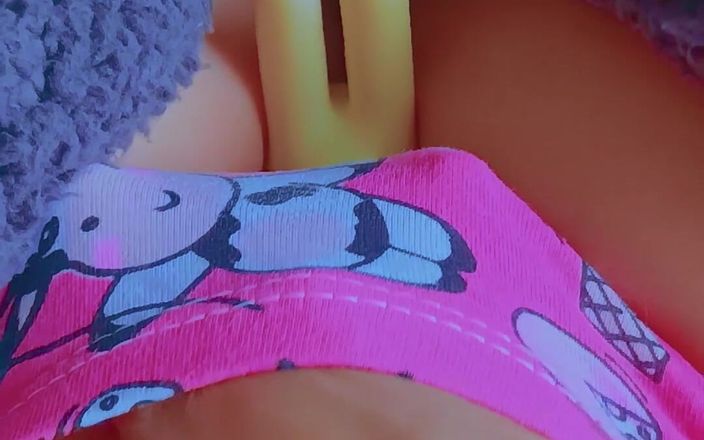 Little Dessert: Tiny Latina College Girl's First Vibrator Experience