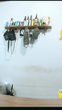 부츠와 빨간 속옷