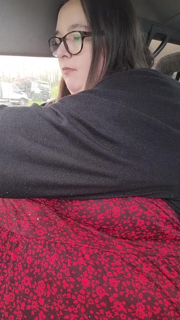 SSBBWLadyBrads: LadyBrads Vs Burger king