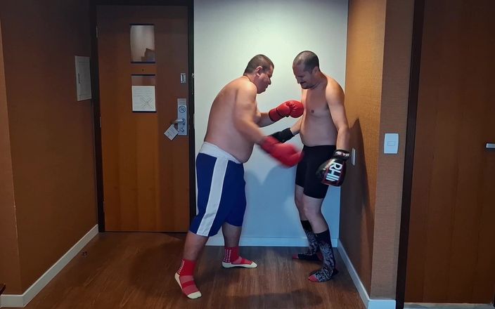 Combat and fetish: Gordito oso boxer vs jobber