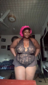 ぽっちゃり系とセクシーなランジェリー