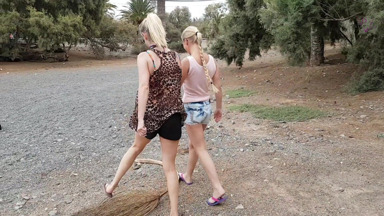 Dirty Tina: Public pissing in Spain