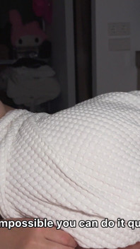 Hermanastro masturbándose con la hermanastra, gran culo y follarla pero no puede resistirse y correrse accidentalmente dentro de ella!