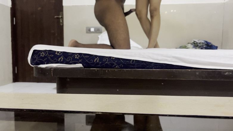 NikiRathod: Cuando Es Feliz Y Quiere Hacer Lo Mismo Sola En...