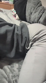 펠라 POV 중 마누라의 발을 가지고 노는 중