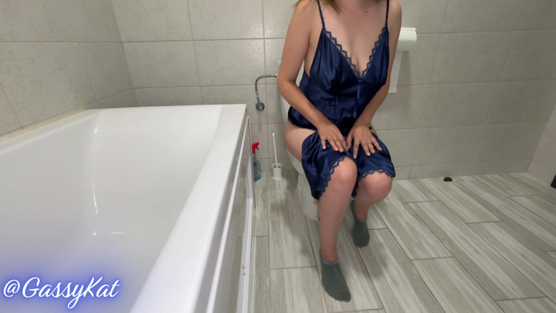 GassyKat: The Daily Toilet Episode 21
