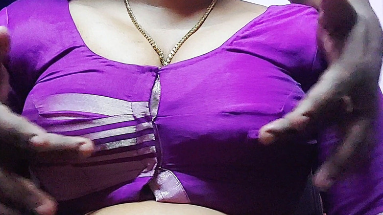 Desi Mohini: Sessione di massaggio caldo della miLF culona