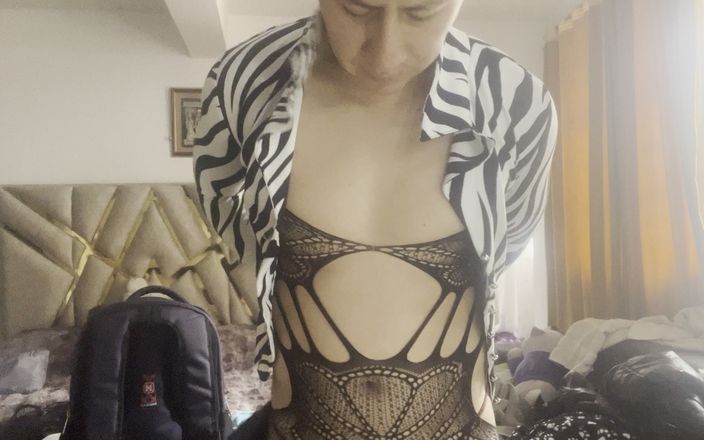 BECKY CROSS: Vom Jungen zur Sissy - Teil 1: Meine Transformation und erste Schritte