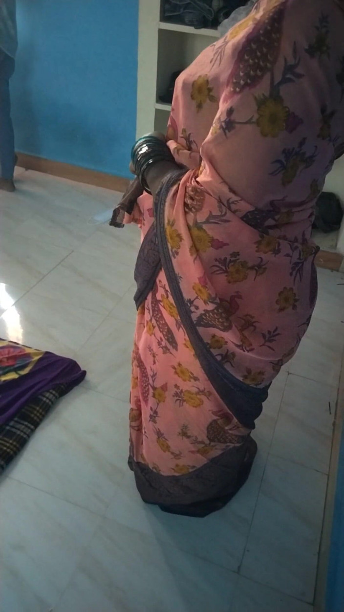 Tamil lesbian: Випадкова розмова пари рогоносців