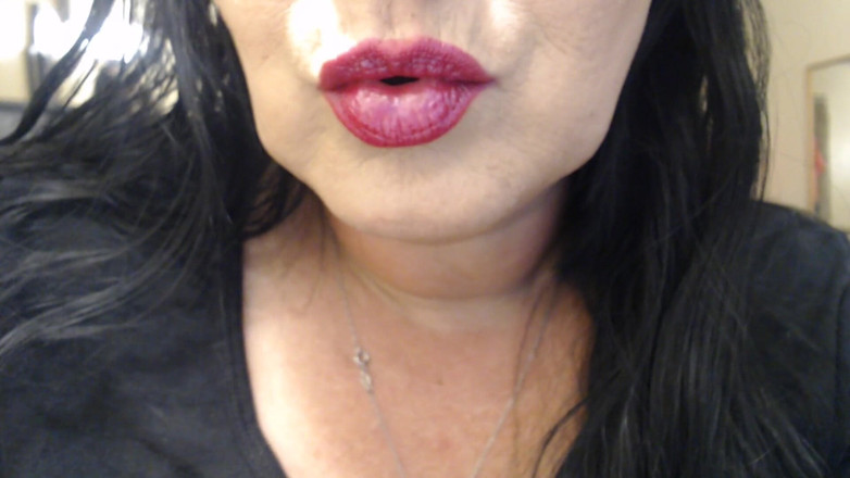 Abby Anna: Fuchsia pink lipstick tube
