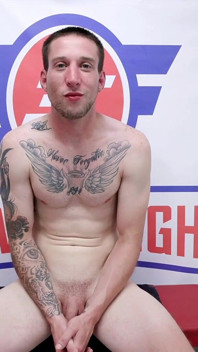 Vanessa Vega vs Cody Carter đấu vật hỗn hợp