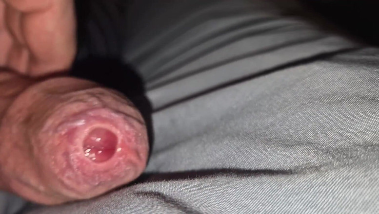 GloomyChase977: Zakar besar yang belum disunat membelai pracum