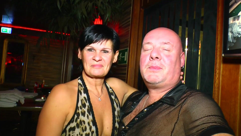 Berlin Orgy: Збуджені зрілі та чудові красуні діляться членами на вечірці