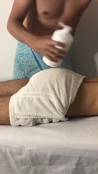 Massage with cumshot at the end
