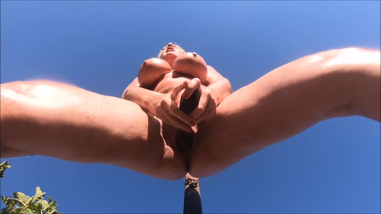 Camilla Creampie: Chorros al aire libre
