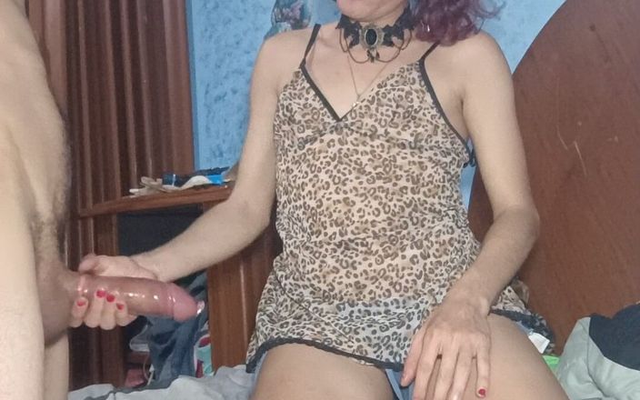 Femboy from Colombia: 以非常丰富的方式口交非常好