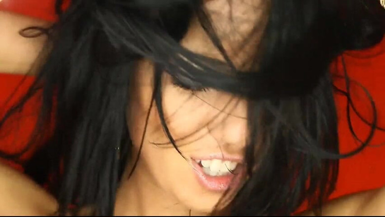 Watch4beauty: Casting Gina Devine