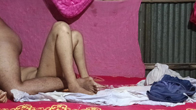 Viral: Bini saya menghisap zakar besar saya dan kemudian saya mengongkek...