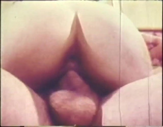 Vintage Usa: Un grosso enorme cazzo vintage per una troia selvaggia e...