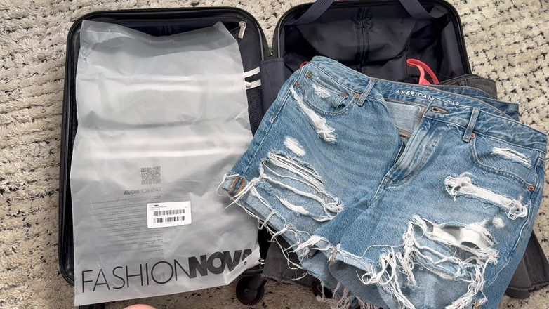 Chandler Knight: Vlog Pack with Me for Vacation: Tente no transporte