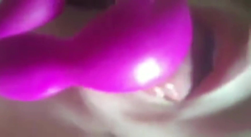 Real homemade BBW BBC porn: YoungEnglishBW - membentangkan pepek saya menggesel kelentit