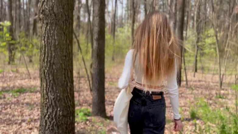 Bunny Rabbits: 18y.o. Girl Was Fucked in a the Park