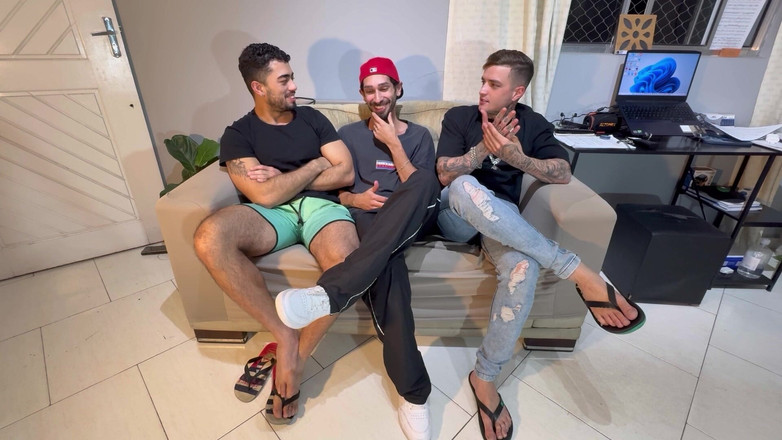 ErickDiaz: M-am dus să-mi vizitez vechiul prieten student și am ajuns să...