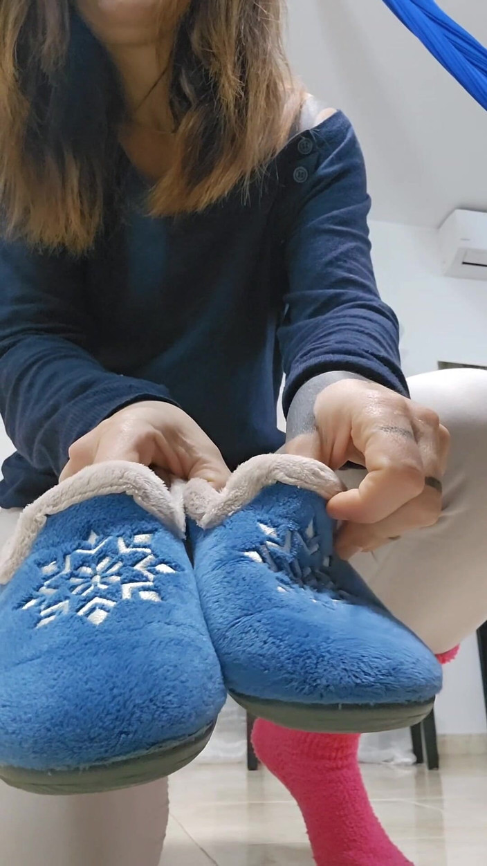 dafnedenoch: Pantoufles, modélisation et masturbation, pantoufles espagnoles