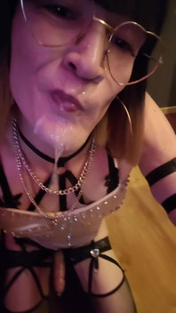 Special Mouth Spicysexyyy [8dec25] Job2pute Vanessabitchx Parischiennetrvprod91
