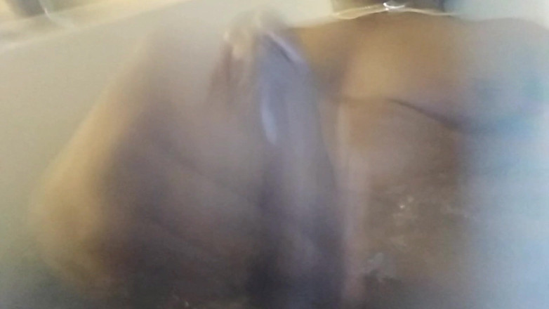 Big Black Cocks Cumming: Nata4sex laying in the bath stroking my dick