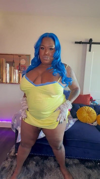 Plus Size Shemale Marge Puts on a Show