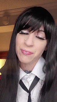 Kakegurui obstawia swoje ciało