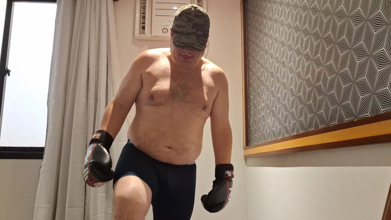 Combat and fetish: Медведь-полицейский и Джоббер