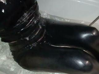 Leather Nia: Girl in Leather Leggings in a Bathtub