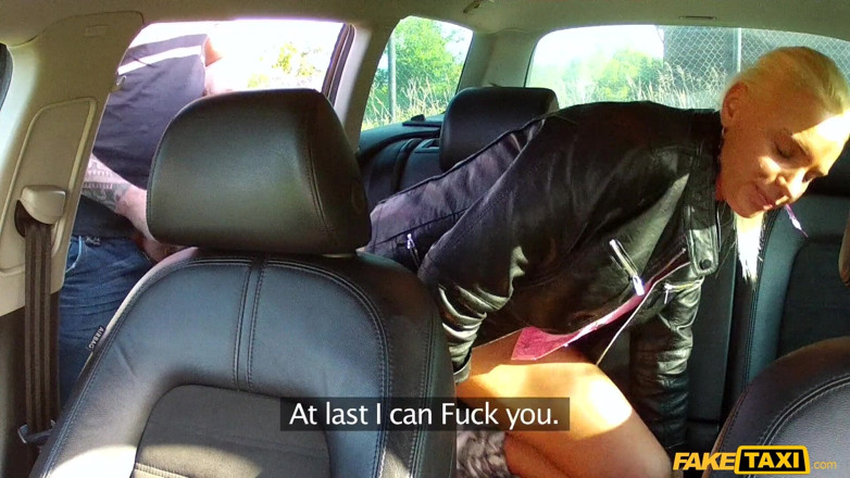 Fake Taxi: Fake Taxi - Taxi Driver Trades a Cash Fondle for a...