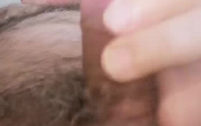 Setesesso7: Eu me masturbo meu pau deitado no chão completamente nu