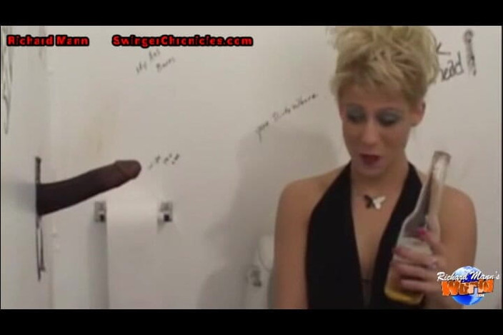 Richard Mann: Samatha la gaura din zid - gloryhole